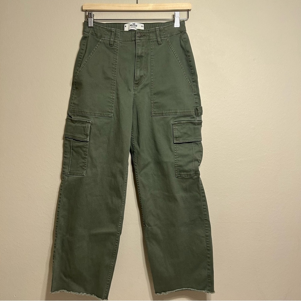 Hollister Ultra High-Rise Cargo Wide Leg Pant military Green Utility Size M